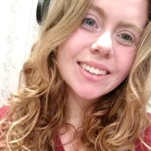 Meet your Posher, Lydia